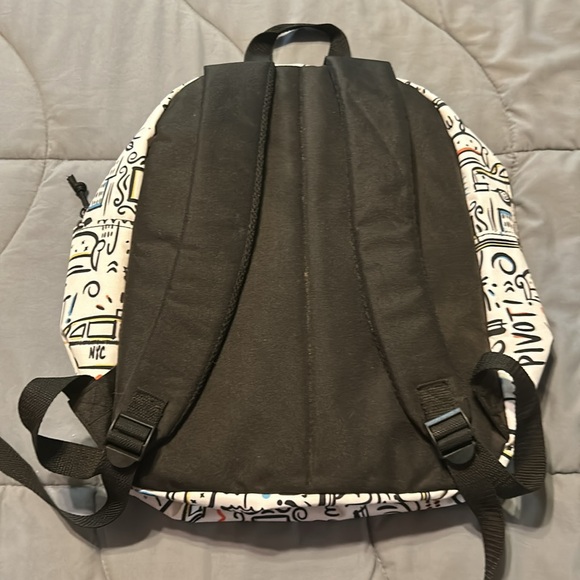 Friends backpack - Picture 2 of 3